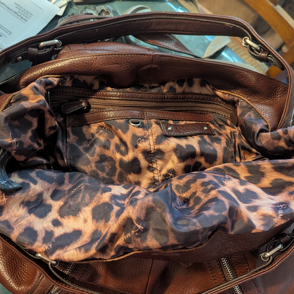 B. Makowsky Rich Brown Leather Bag - Picture 4 of 7